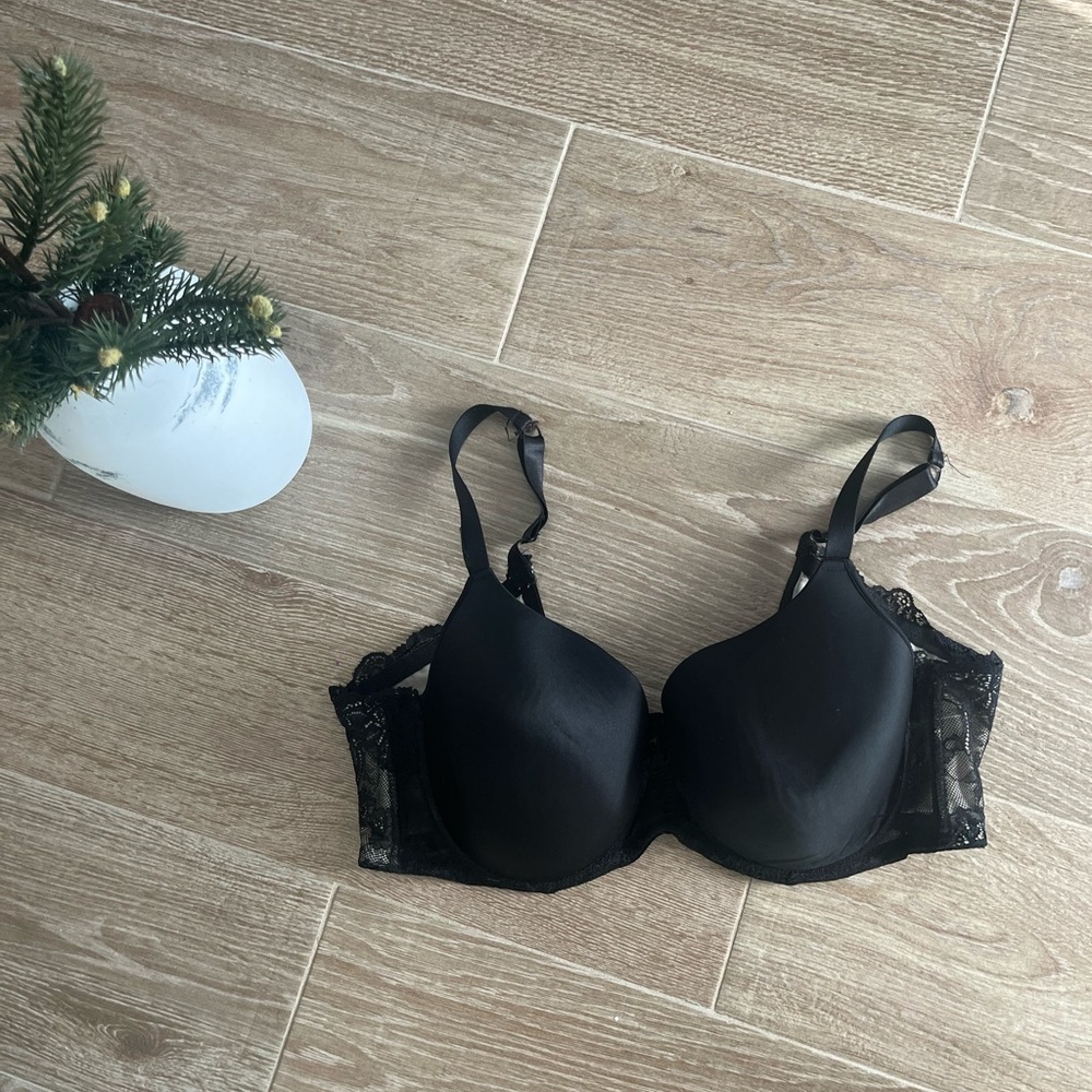 Avenue Black Lace Bra